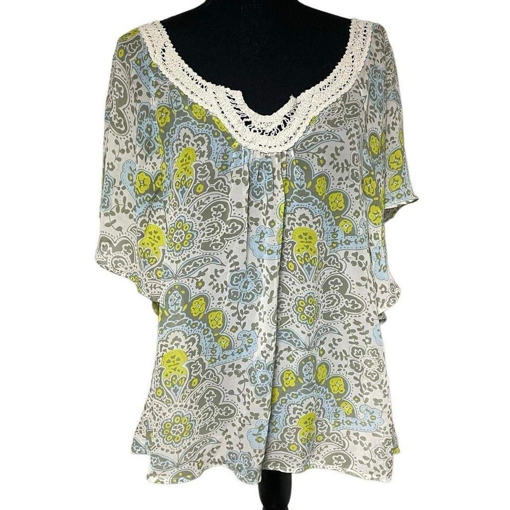 GAP Wide Crochet Neckline Butterfly Short Sleeve Paisley Top - Damaged